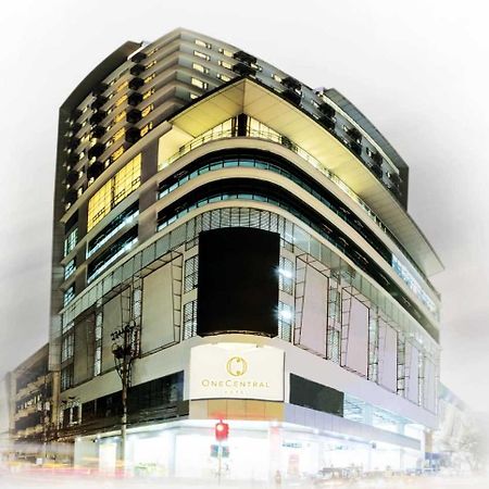 One Central Hotel & Suites Cebú Exterior foto