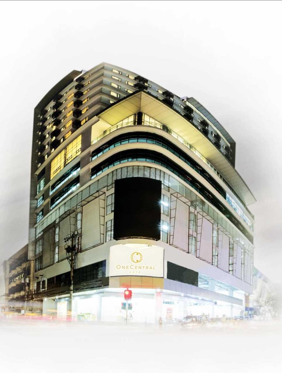 One Central Hotel & Suites Cebú Exterior foto